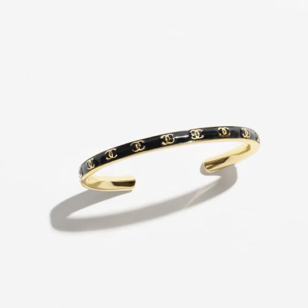 Chanel women's wide bracelet with classic double-C print - Image 3